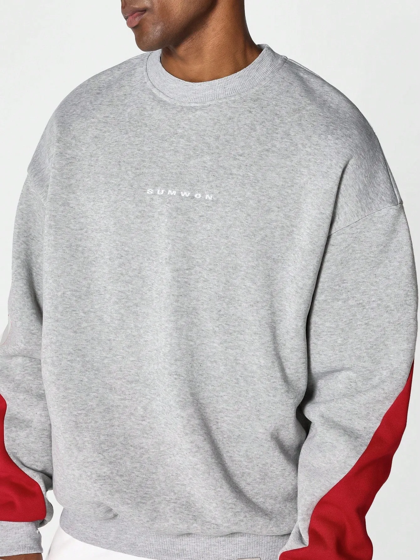 Crew Neck Colour Blocked Sweatshirt With Back Brooklyn Embroidery