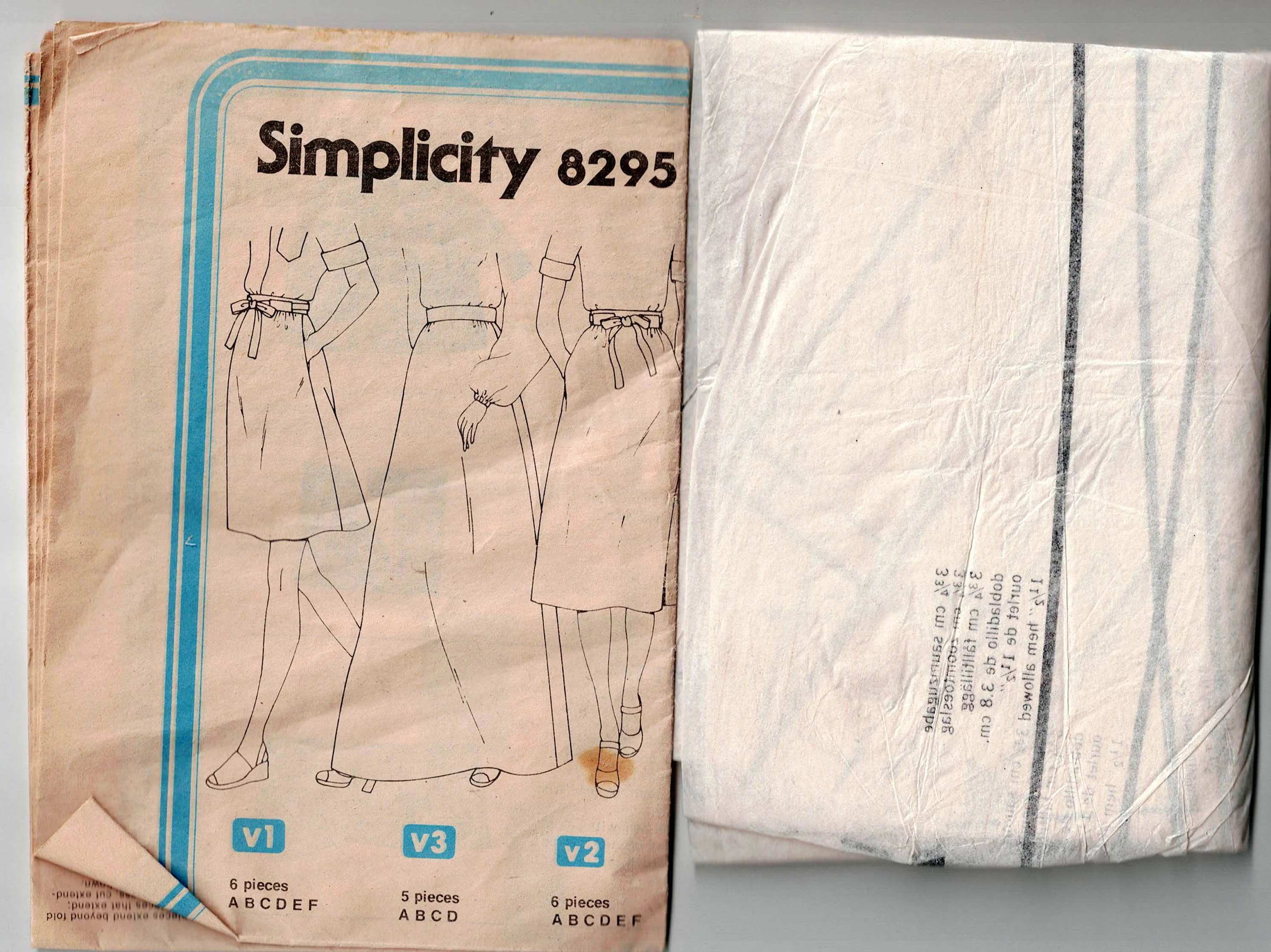 Simplicity 8295 Womens EASY A Line Skirts with Pockets 1970s Vintage Sewing Pattern Size 10 Waist 25 Inches